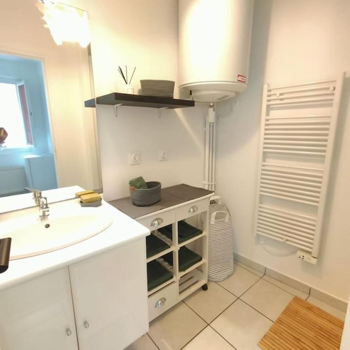 Spacieux Dans Avec Parking Prive Apartment *